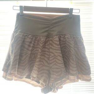 Aerie Real me Flirty Short Women’s Tan zebra striped Offline Brand athleisure